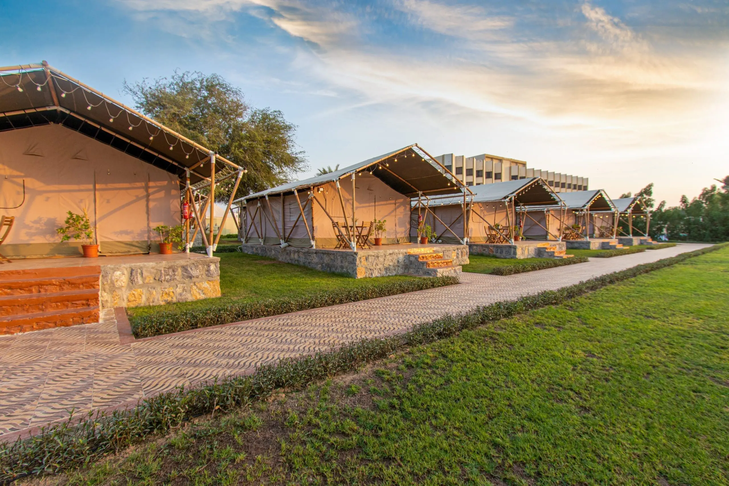 Safari Suite Tent (1)