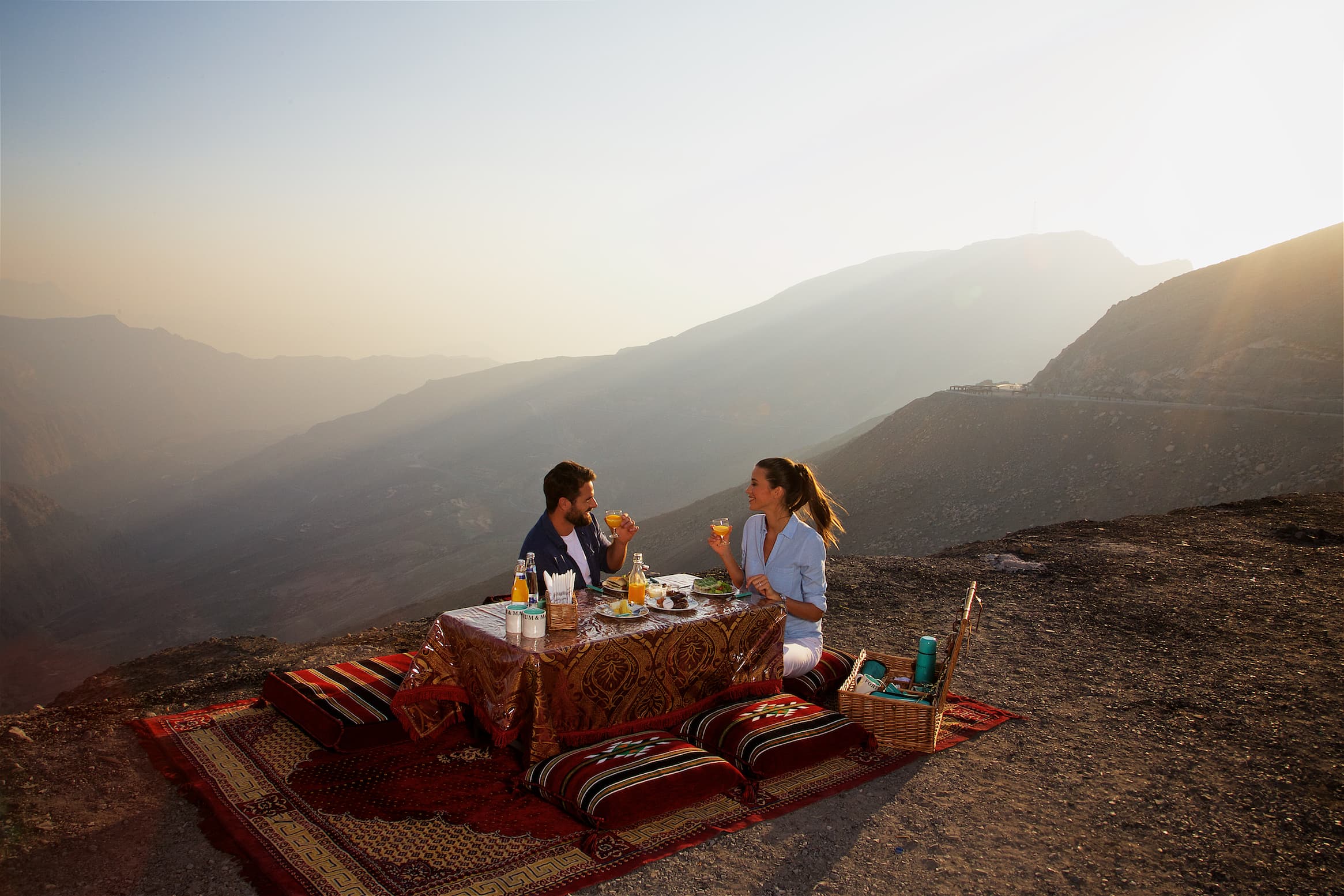 Horská romantika v pohorí v Ras Al Khamiah. SAE